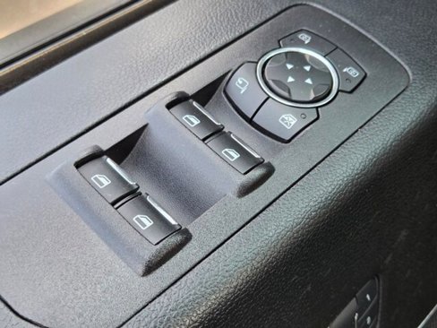 Used 2017 Ford F150 Lariat image 33
