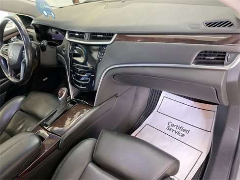 Used 2014 Cadillac XTS Luxury image 28