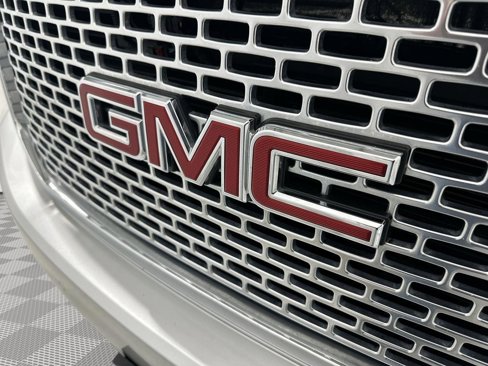 Used 2017 GMC Yukon XL Denali w/ Open Road Package image 31