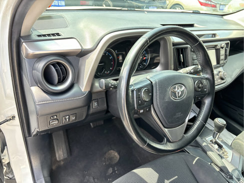 Used 2018 Toyota RAV4 XLE w/ Plus Extra Value Package image 9