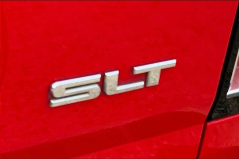 Used 2015 GMC Canyon SLT w/ Driver Alert Package image 9