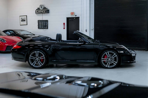 Used 2011 Porsche 911 Carrera S image 6