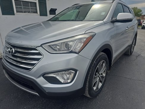 Used 2014 Hyundai Santa Fe GLS image 3