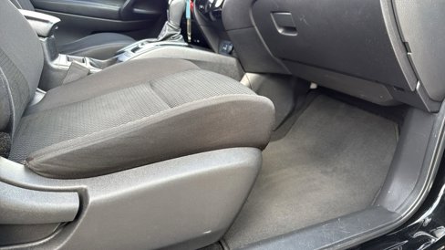 Used 2021 Nissan Rogue Sport S image 24