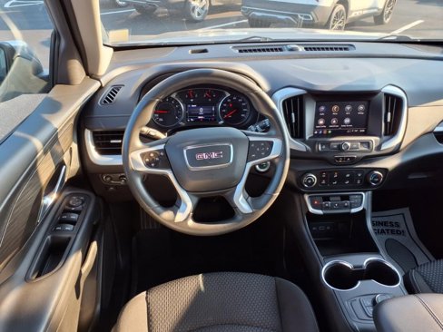 Used 2023 GMC Terrain SLE w/ LPO, Floor Liner Package image 9