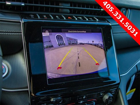 New 2025 Jeep Grand Cherokee Altitude image 34
