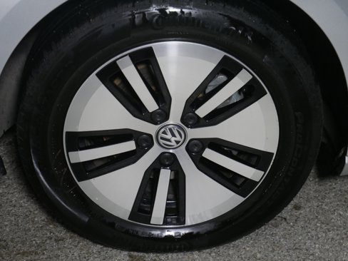 Used 2015 Volkswagen e-Golf SEL Premium image 15