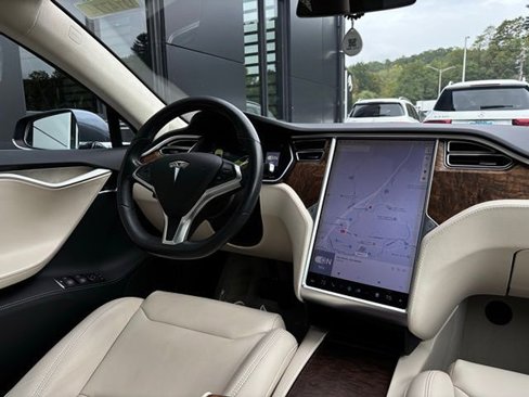 Used 2018 Tesla Model S 100D image 43