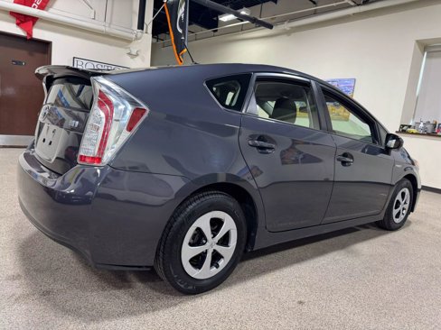 Used 2012 Toyota Prius Three image 16