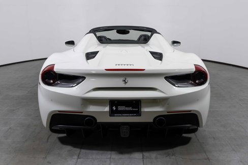 Used 2018 Ferrari 488 Spider image 7