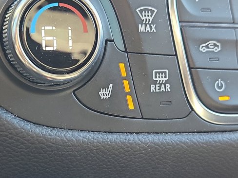Used 2024 Chevrolet Equinox LT image 30