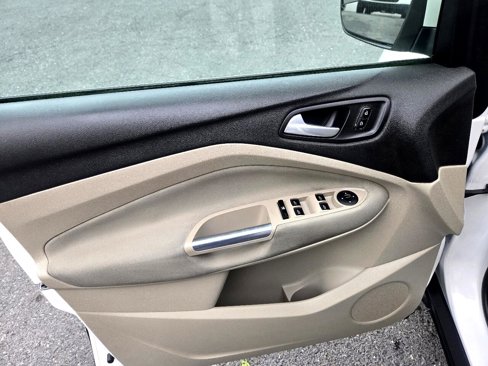Used 2013 Ford Escape SE image 43