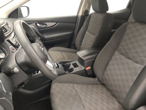 Used 2018 Nissan Rogue Sport SV image 17