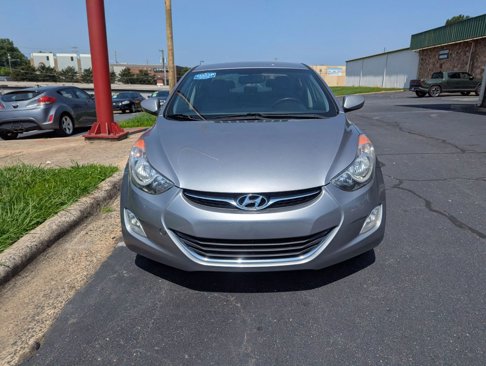 Used 2013 Hyundai Elantra GLS w/ Preferred Pkg image 2