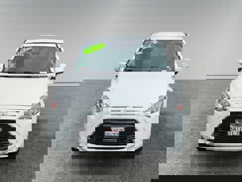 Used 2018 Toyota Yaris iA image 9