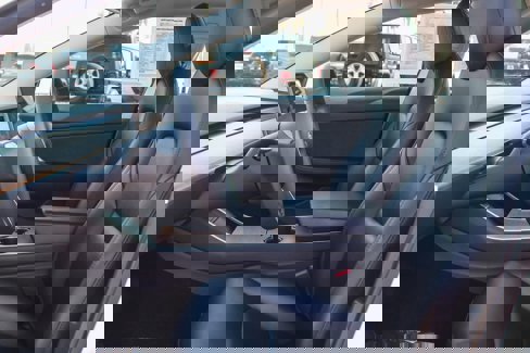 Used 2019 Tesla Model 3 Standard Range image 15