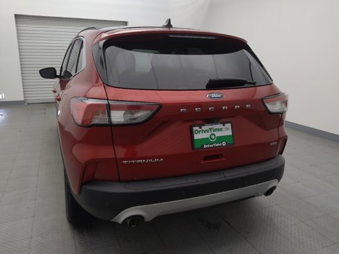 Used 2020 Ford Escape Titanium image 6