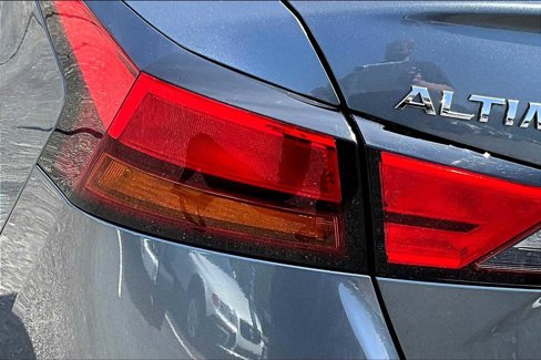 Used 2020 Nissan Altima 2.5 SV image 26