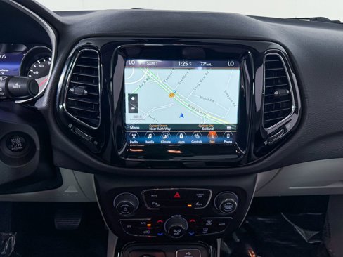 Used 2018 Jeep Compass Limited w/ Navigation Group image 16