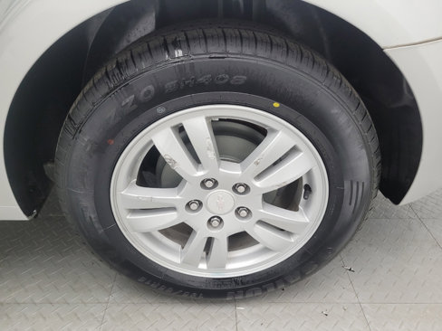 Used 2015 Chevrolet Sonic LT image 31