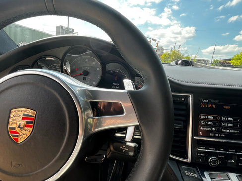 Used 2013 Porsche Panamera GTS image 27