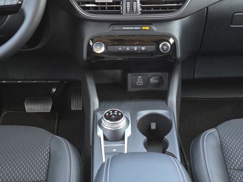New 2025 Ford Escape SE image 14