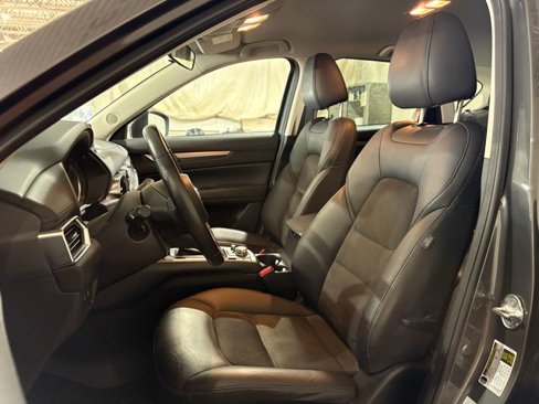 Used 2020 MAZDA CX-5 Touring image 5