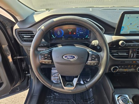 Used 2022 Ford Escape SEL w/ Technology Package image 34