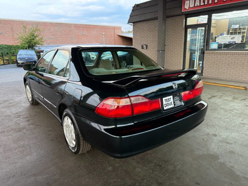 Used 2000 Honda Accord LX image 3
