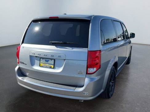 Used 2019 Dodge Grand Caravan GT image 5