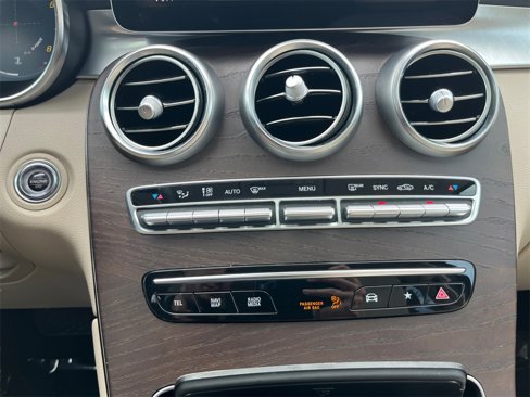 Used 2020 Mercedes-Benz GLC 300 4MATIC Coupe image 25