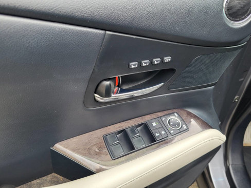 Used 2014 Lexus RX 450h AWD image 17