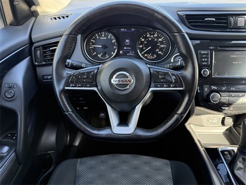 Used 2021 Nissan Rogue Sport SV image 27