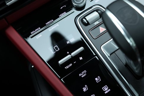 Used 2023 Porsche Cayenne Turbo S image 37