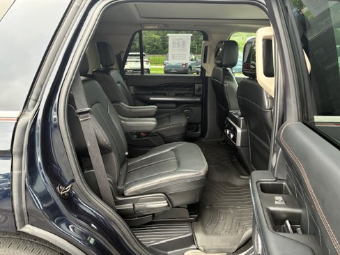 Used 2021 Ford Expedition Platinum image 17