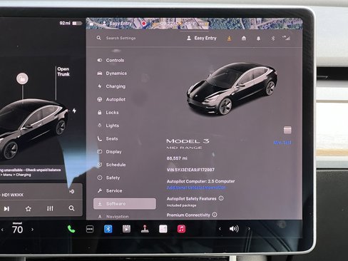 Used 2018 Tesla Model 3 Mid Range image 39