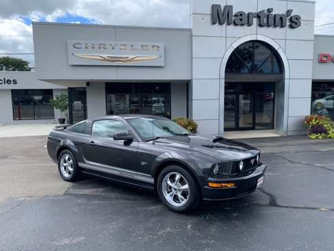 Used 2008 Ford Mustang GT image 2