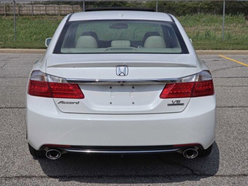 Used 2014 Honda Accord Touring image 23
