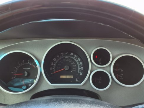 Used 2013 Toyota Tundra 4x4 CrewMax image 30