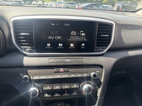 Used 2022 Kia Sportage LX image 20
