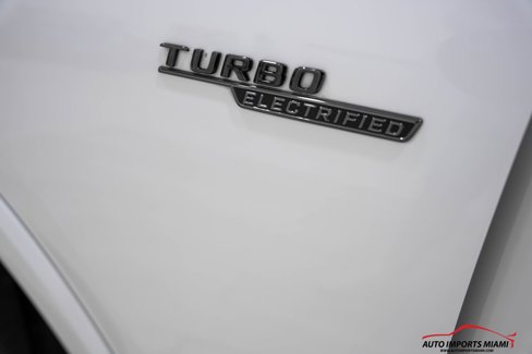 Used 2024 Mercedes-Benz GLC 43 AMG 4MATIC image 7