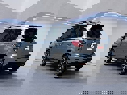 Used 2018 Subaru Forester 2.5i Premium w/ All-Weather Package image 3