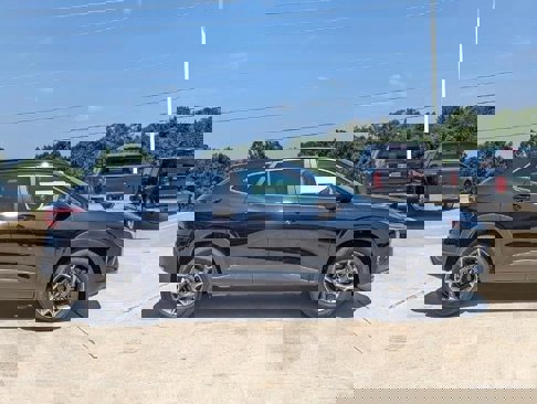 New 2025 Chevrolet Trax LT w/ LT Convenience Package image 6