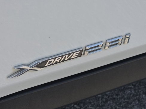Used 2014 BMW X1 xDrive28i image 8