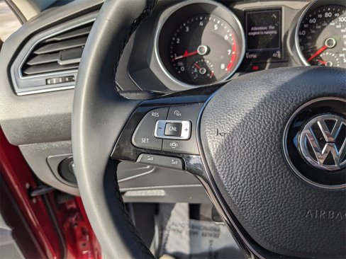 Used 2020 Volkswagen Tiguan SE w/ Panoramic Sunroof Package image 30
