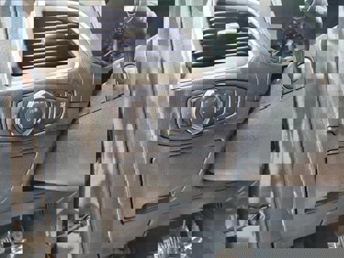 Certified 2022 Ford Edge SEL image 18