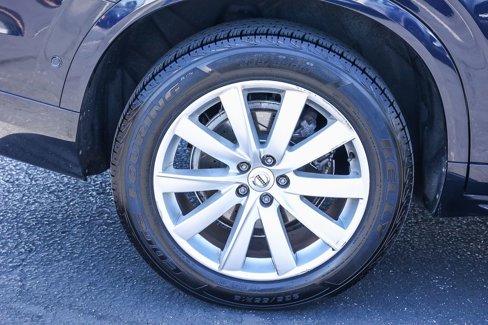 Used 2017 Volvo XC90 T6 Momentum w/ Vision Package image 18