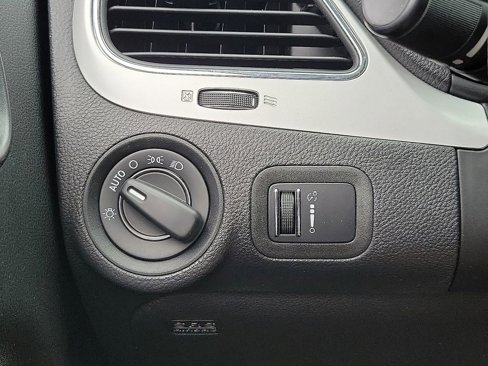 Used 2017 Dodge Journey SE w/ Flexible Seating Group image 14