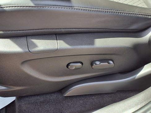 Used 2022 Buick Encore Preferred w/ Safety Package image 12