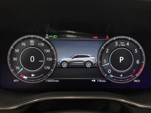 Used 2023 Jaguar F-PACE S image 27